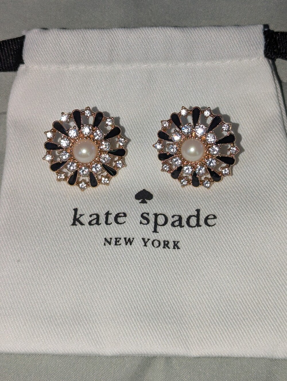 NWT Kate Spade Tuxedo Pearl Earrings